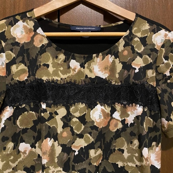 French Connection Floral Blouse Size L - Picture 2 of 6